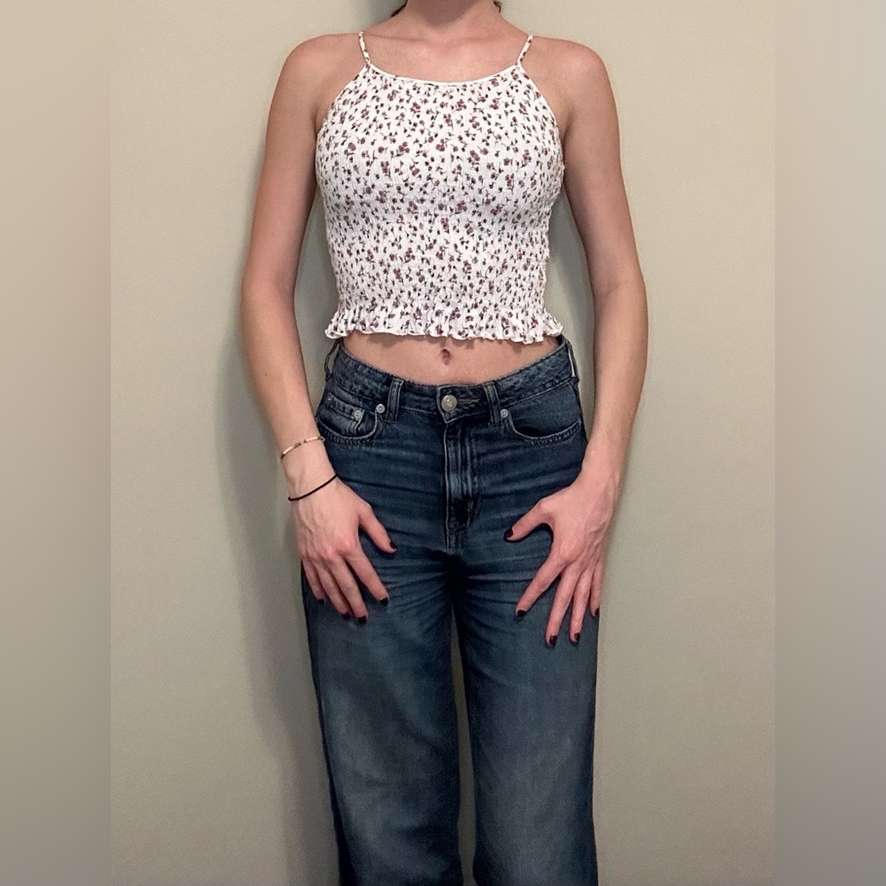 Paper Crane White Floral Prink Crop Top Tank